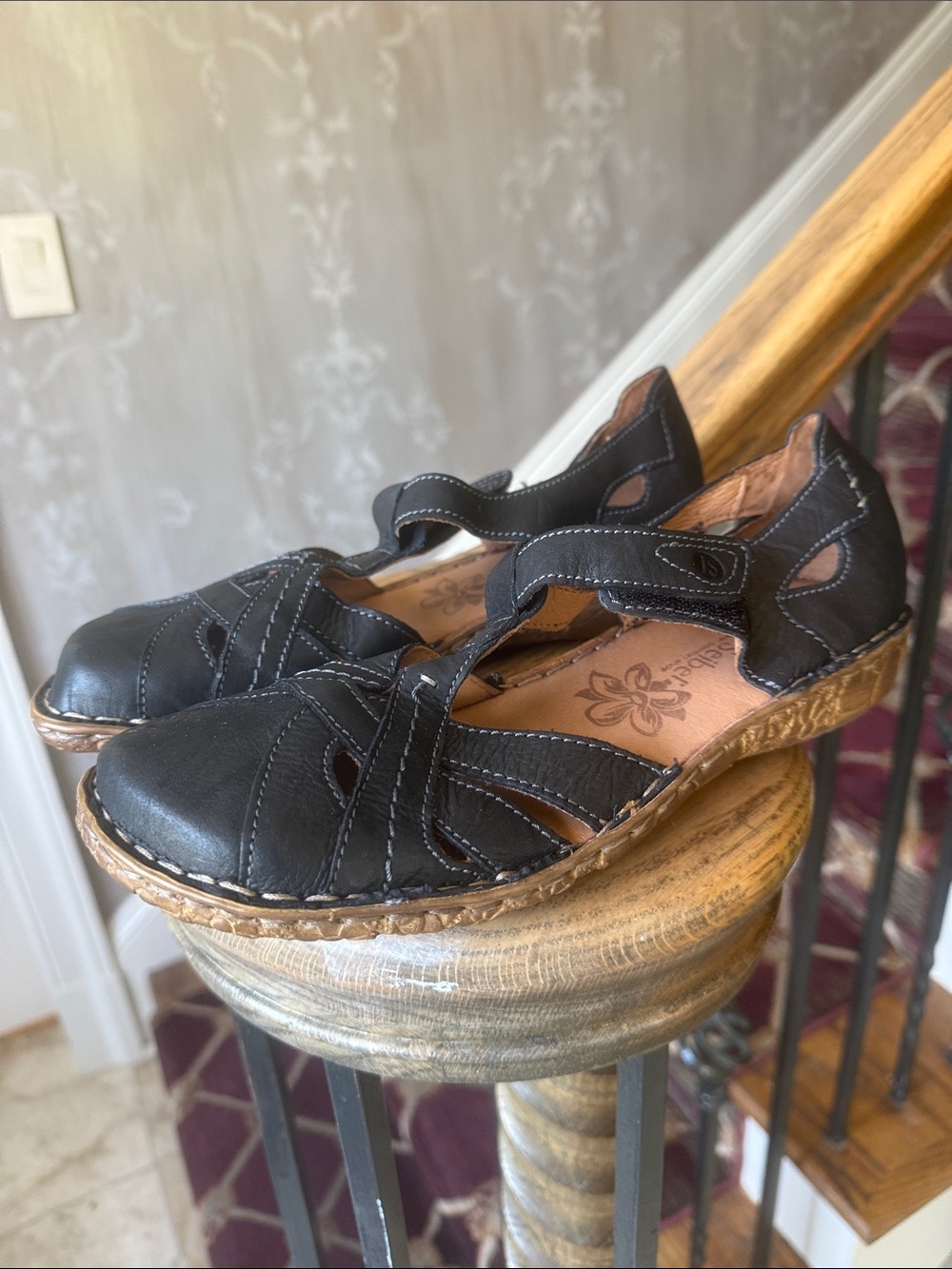 JOSEF SEIBEL ROSALIE 29 leather, black sandals, US women 7 1/2